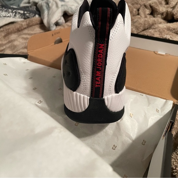 Jordan Jumpman Team 2 - Picture 2 of 4